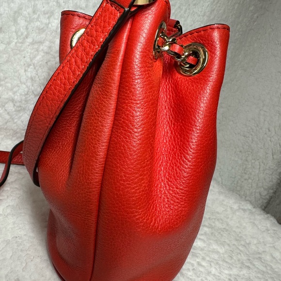 Michael Kors Red Bucket Shoulder Bag - Picture 4 of 10